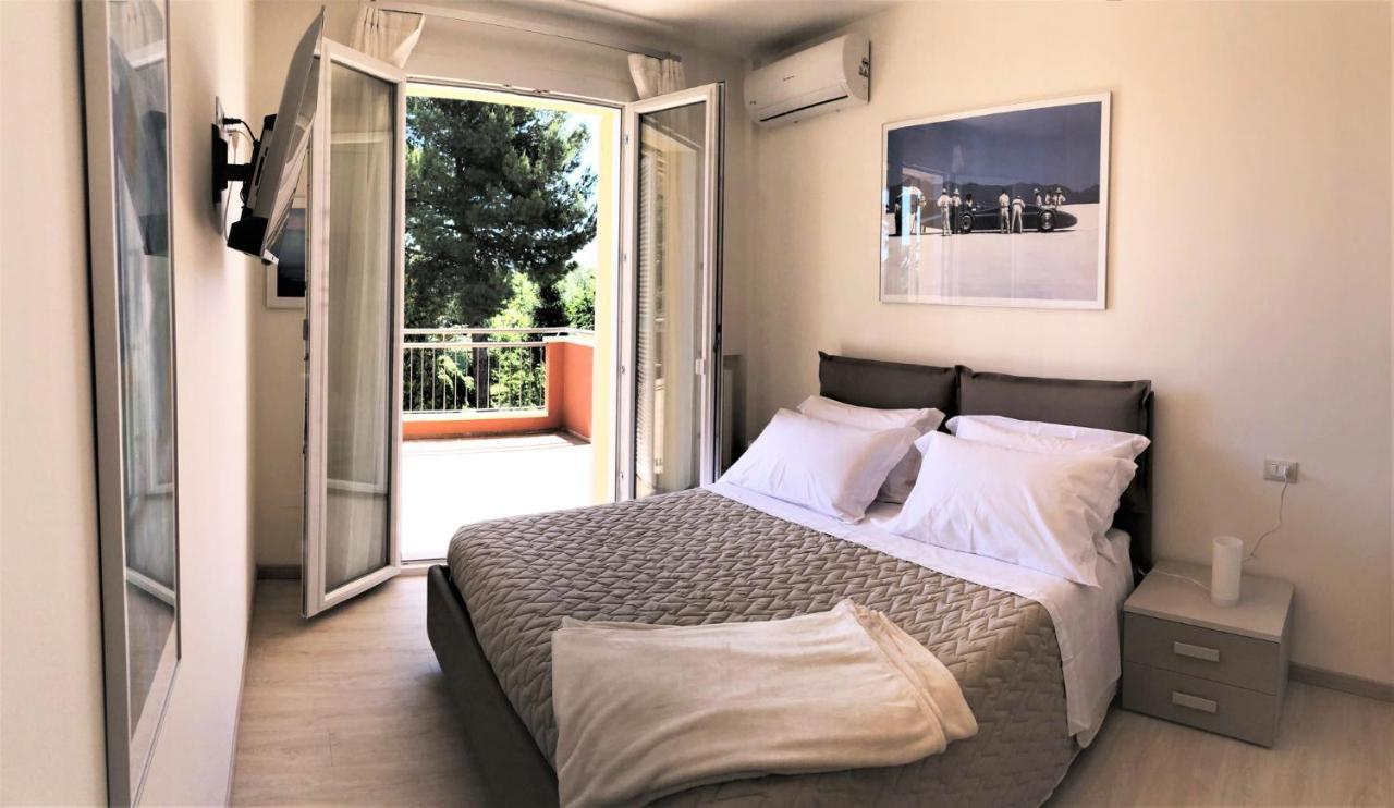 Residenza Verdemare Misano Adriatico Bagian luar foto