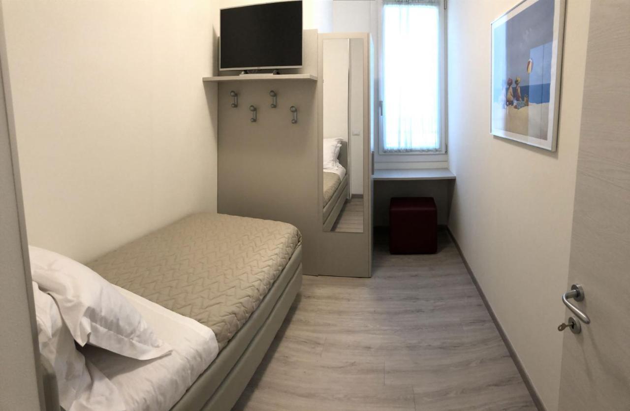 Residenza Verdemare Misano Adriatico Bagian luar foto