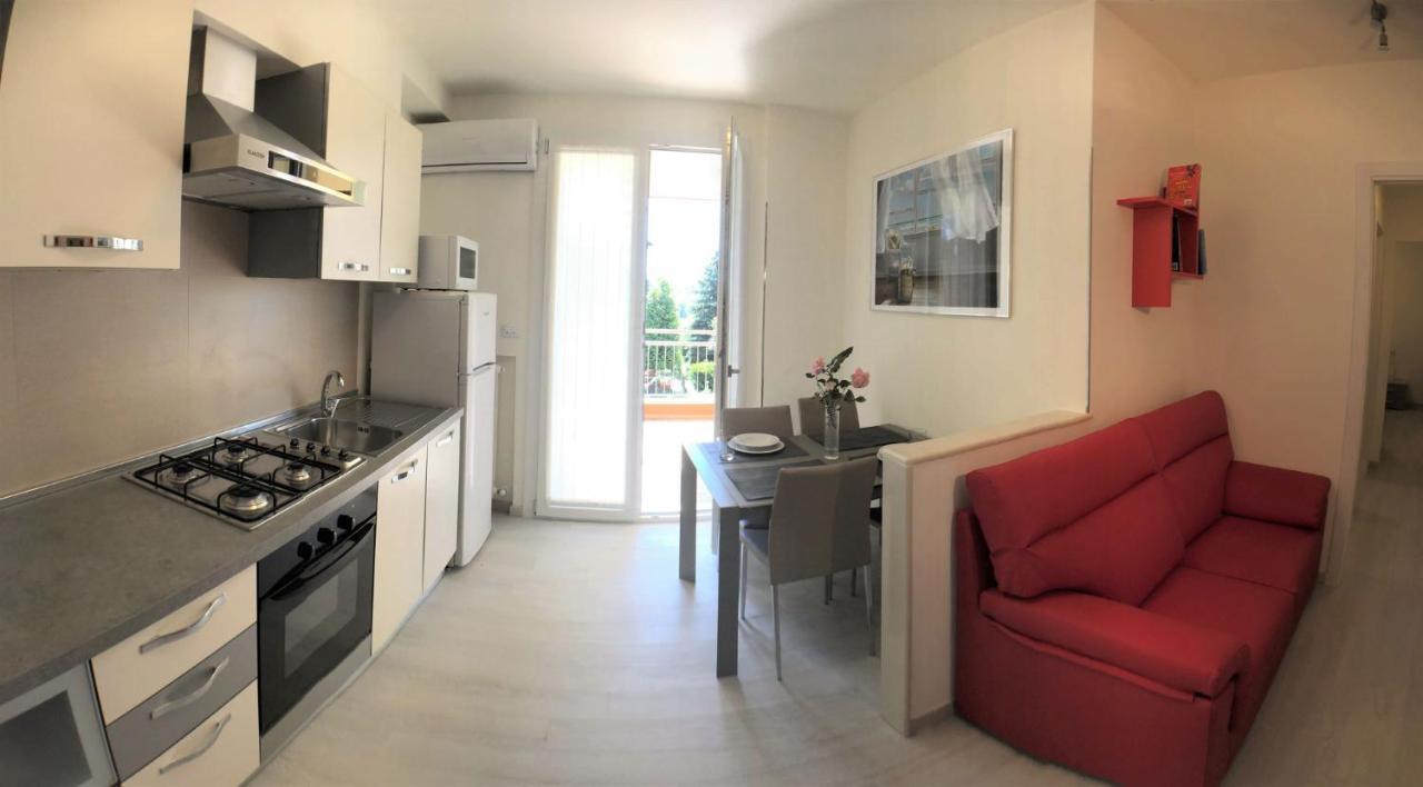 Residenza Verdemare Misano Adriatico Bagian luar foto