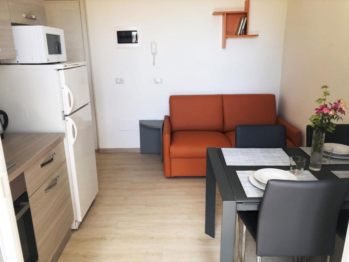 Residenza Verdemare Misano Adriatico Bagian luar foto